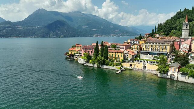 Varenna boat