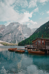 Fototapeta premium Lago di Braies, Dolomites, Italy: A Serene Alpine Scene