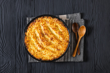 vegan shepherds pie of lentils with mashed potato