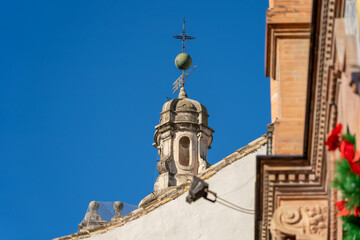 Über den Dächern von Sevilla / Kathedrale & La Giralda an der Plaza del Triunfo, Sevilla, Spanien / Catedral de Sevilla