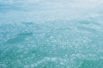 凍った湖面　みどり湖