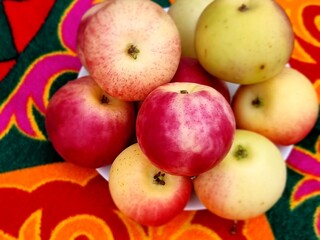 ripe apples in a plate