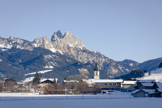 Kirche Sankt Nikolaus Tannheim