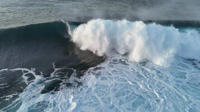 Ola del Quemao en Lanzarote: Surf y Bodyboard al Atardecer con Calima