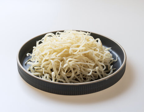 날것,건조,오징어채,검정색,접시,한국