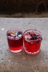 drinks with hibiscus © posh
