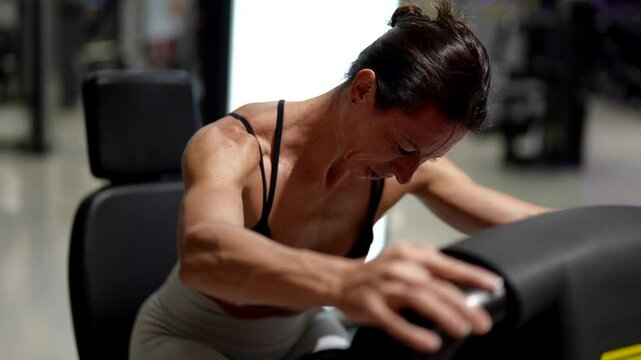 Every movement on the simulator is a step towards perfect shape and tone.