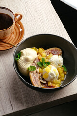 ice cream with caramelized banana and mango
