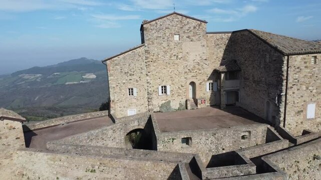 rossena castle matilde di canossa historical castles of reggio emilia