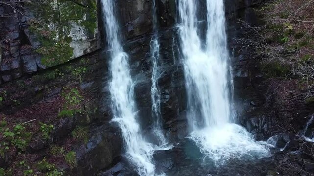 dardagna waterfalls corno alle scale regional park lizzano in belvedere bologna northern apennines