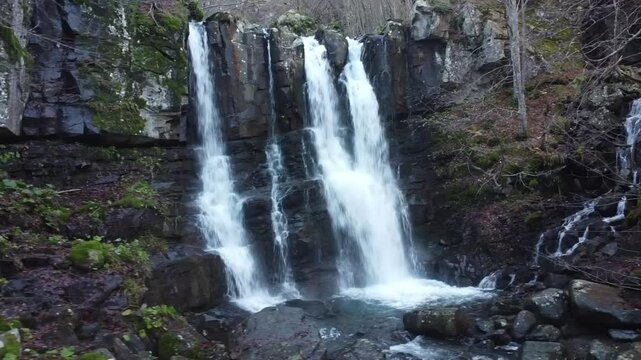 dardagna waterfalls corno alle scale regional park lizzano in belvedere bologna northern apennines