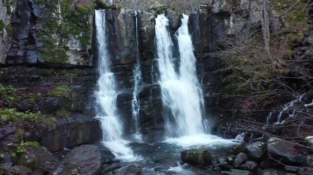 dardagna waterfalls corno alle scale regional park lizzano in belvedere bologna northern apennines