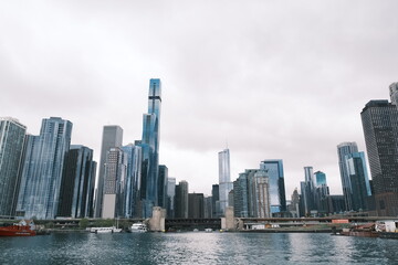 Obraz premium Cityscape of Chicago Downtown from Boat Tour