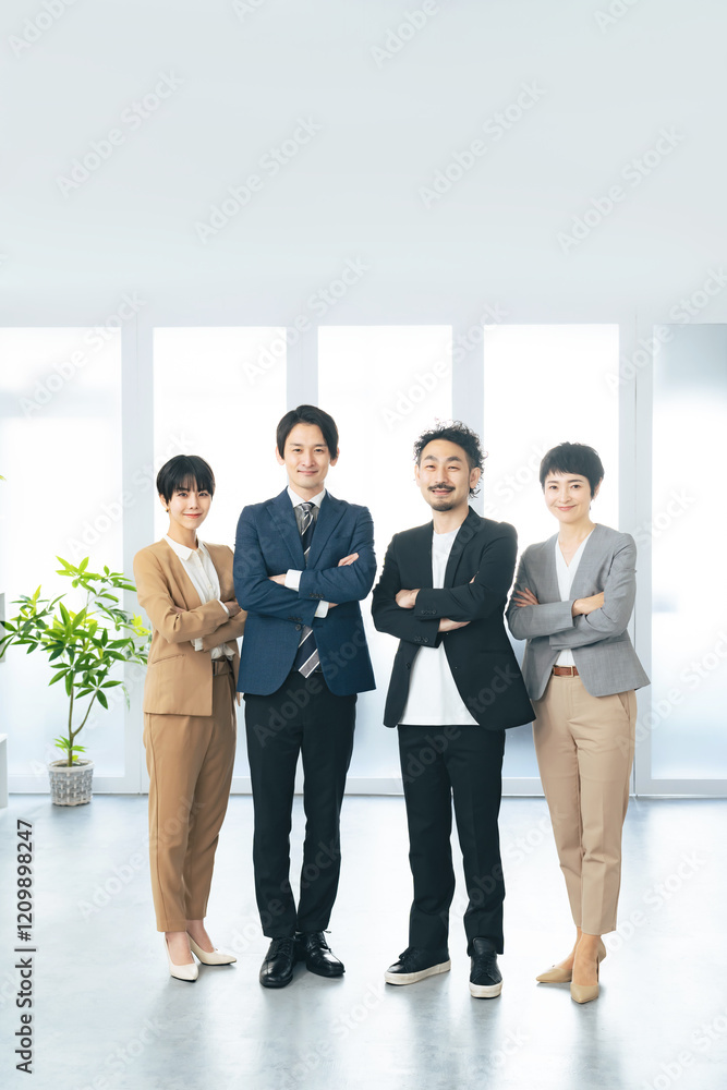 Poster ビジネスマン、ビジネスウーマン、チーム、ビジネス、ビジネスパーソン、グループ、チームワーク、同僚、オフィス、企業、会社員、カジュアル、仲間、協力、職場、並ぶ、笑顔、仕事、働く、スーツ、人材、自信、バナ
