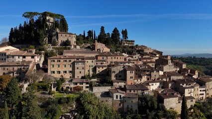 Fototapeta premium Cetona, exclusive tourist destination in Tuscany, Siena. Italy. Aerial view of the medieval village of Cetona, a famous tourist attraction in Tuscany.