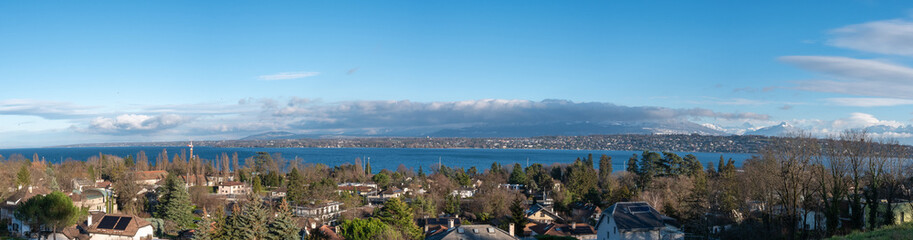 panorama sur le lac Léman depuis le point de vue de Chambésy