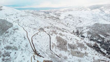 Ciudad de Pietrapertosa en las Dolomitas Lucanas, montañas de Italia en Basilicata 