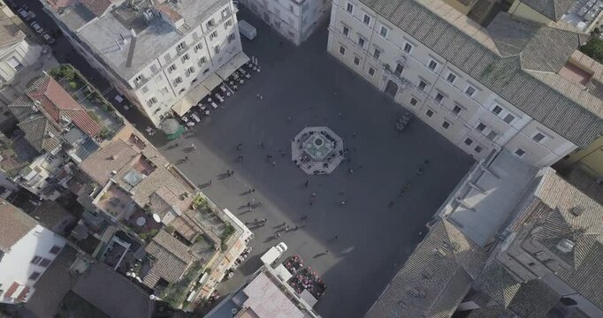 Roma Coliseu It&aacute;lia Hist&oacute;ria Arquitetura Antiguidade Arte Piazza Europa Arquitetura Turismo Monumentos Cultura Patrim&ocirc;nio Mundial Imp&eacute;rio Romano Ru&iacute;nas F&oacute;rum Romano Arcos Estradas Museus 