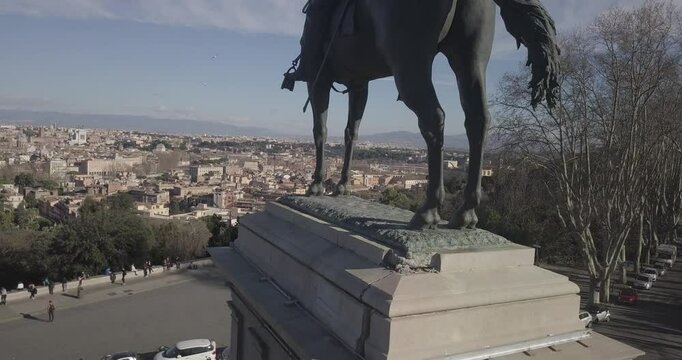 Roma Coliseu It&aacute;lia Hist&oacute;ria Arquitetura Antiguidade Arte Piazza Europa Arquitetura Turismo Monumentos Cultura Patrim&ocirc;nio Mundial Imp&eacute;rio Romano Ru&iacute;nas F&oacute;rum Romano Arcos Estradas Museus 
