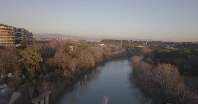 Roma Coliseu It&aacute;lia Hist&oacute;ria Arquitetura Antiguidade Arte Piazza Europa Arquitetura Turismo Monumentos Cultura Patrim&ocirc;nio Mundial Imp&eacute;rio Romano Ru&iacute;nas F&oacute;rum Romano Arcos Estradas Museus 