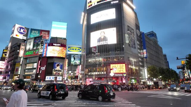 Shibuya - Japan - Crossing - Night