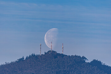 waning moon at the beginning of the year at dusk!