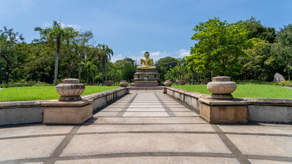 Buddha Statue, Viharamahadevi Park