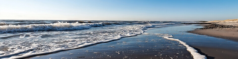 Fototapeta premium Ocean Waves and Sandy Beach Shoreline
