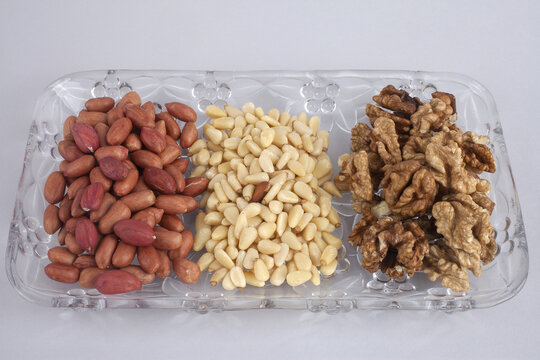 견과류,호두,잣,땅콩,술안주,모듬,유리접시