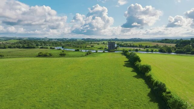 Threave Castle, Kirkcudbrightshire, Dumfries and Galloway, Scotland, UK