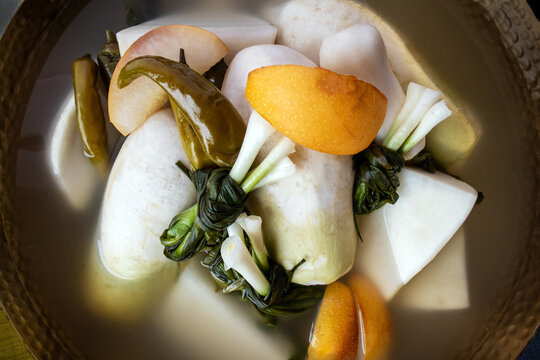 동치미,김장,무,파,고추,배,항아리,남산골한옥마을,중구,서울