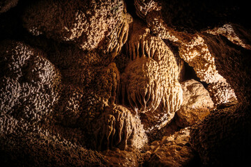 Obraz premium Formations of Calcite in Jewel Cave, Jewel Cave National Monument, South Dakota