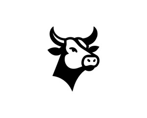 Cow logo vector. Animal farm. Cow icon. Dairy product symbol vector illustration.