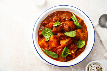 Beef goulash with pumpkin