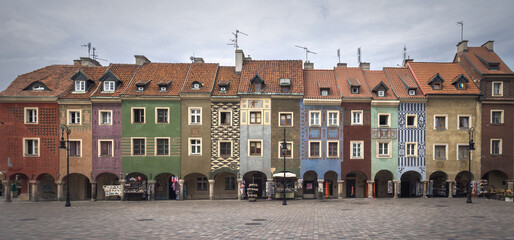 Fototapeta premium Vibrant Colors Adorn Market Square in Poznan, Poland