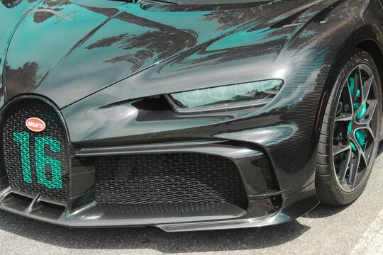 Luxury Bugatti chiron pur sport sports car