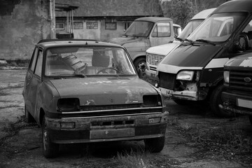 Stare opuszczone auta  © Stefan