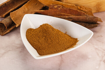 Natural Cinnamon powder with sticks