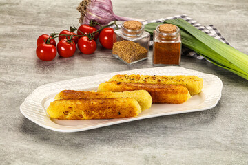 Crispy breaded mozarella cheese sticks