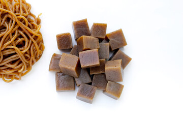 Konjac yam cake mixed with seaweed