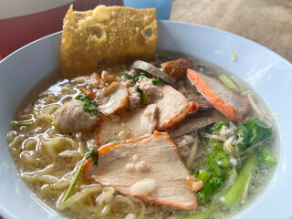 noodles with chicken and soup