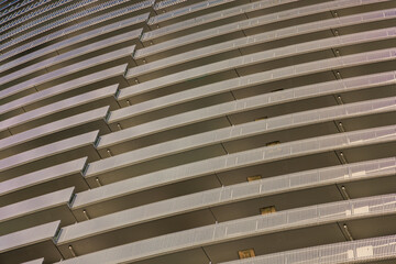 Obraz premium 高層集合住宅のベランダの作る造形