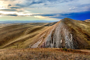 Karamurun-tau is a picturesque mountain range of the Orenburg region.