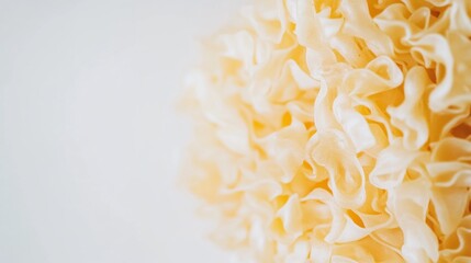 Obraz premium Close-up yellow noodles, textured background, food photography, recipe website