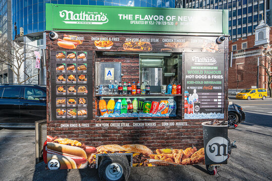 Manhattan, New York, US-January 07, 2025: The scenic views of food carts, street food in Manhattan on a freezing day, New York, US.