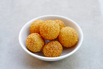 Thai snack, Fried mung bean stuffed balls
