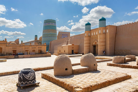 Ark palace entrance and Kalta Minor minaret in Khiva (Xiva), Uzbekistan