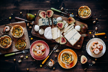 Cheese with shrimp and zucchini