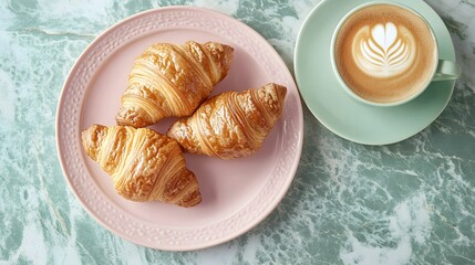  kuchnia, flat lay, pastelowe kolory, różowy, miętowy, marmur, croissanty, cappuccino, latte art, śniadanie, jedzenie, harmonia, styl skandynawski, neutralne kolory, elegancja, prostota, inspiracja, ś