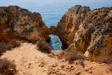 Felsen und Bögen in Ponta da Piedade, Lagos, Algarve, Portugal, Europa 